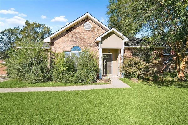 14409 WHISPERING OAKS DR, GONZALES, LA 70737 - Image 5ddcdf13393fbff52d406d606edc3df3/677636055