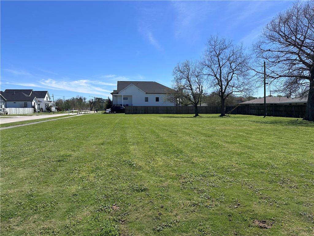 2308 BENJAMIN Street