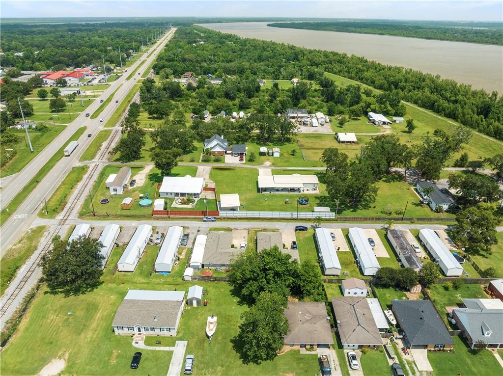 Belle Chasse, Louisiana 70037, United States, 37 Bedrooms Bedrooms, ,22 BathroomsBathrooms,Residential,Pending,25922