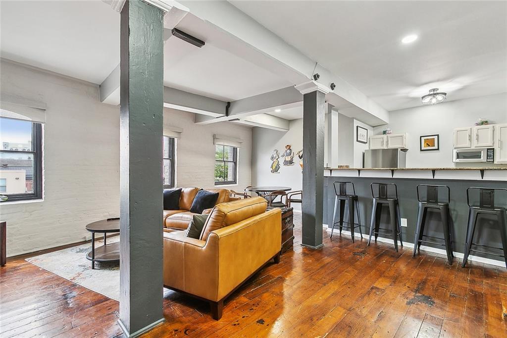 333 JULIA Street 325