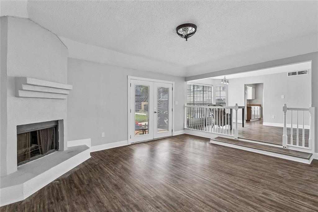 112 NAPOLEON Avenue 30