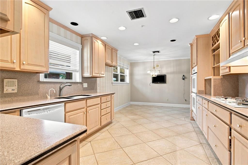 1049 SENA Drive