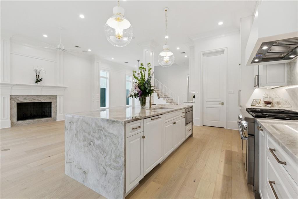 108 DORRINGTON Boulevard