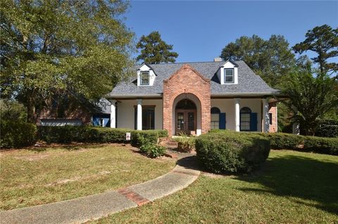 1505 BEAVER Circle Bogalusa LA 70427