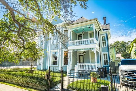 1800 ESPLANADE Avenue New Orleans LA 70116
