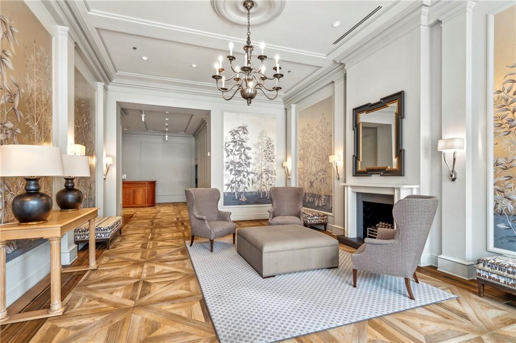 700 MAGAZINE Street 414