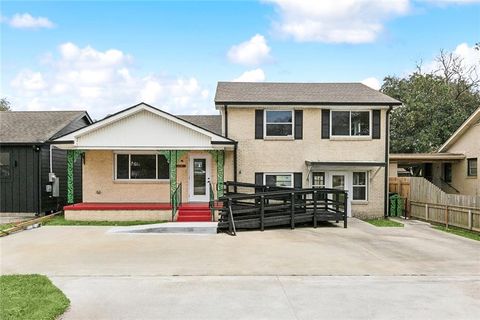 2219 PARIS Road Chalmette LA 70043