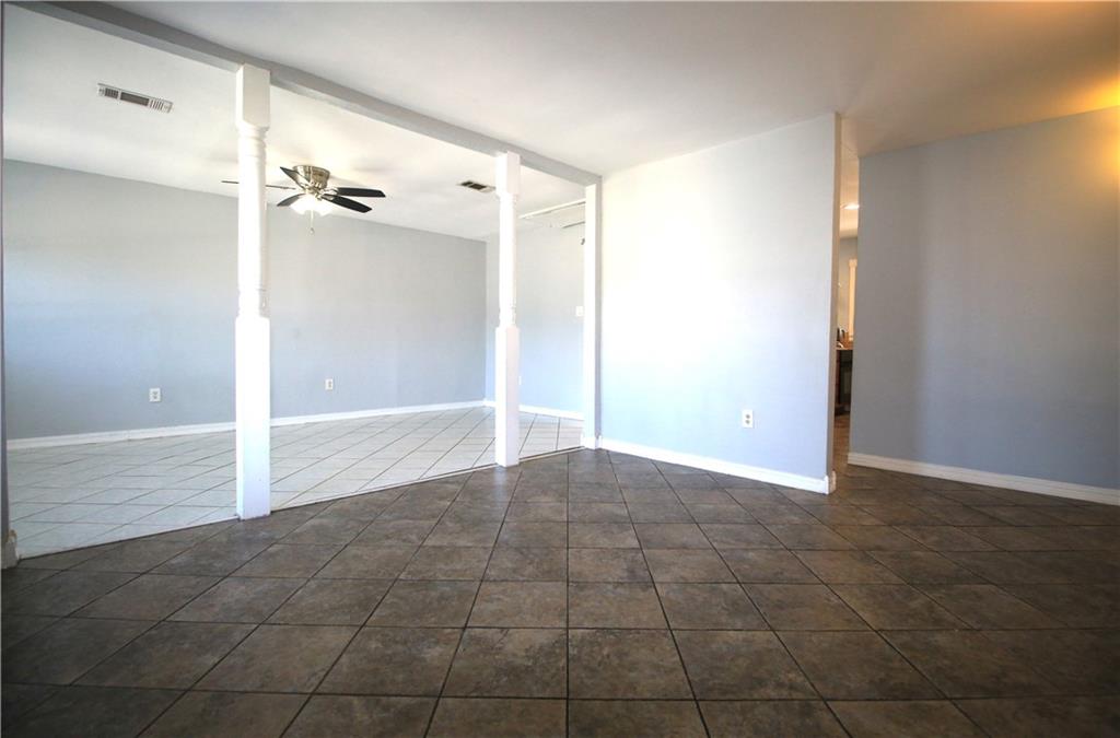 2836 GLENBROOK Drive