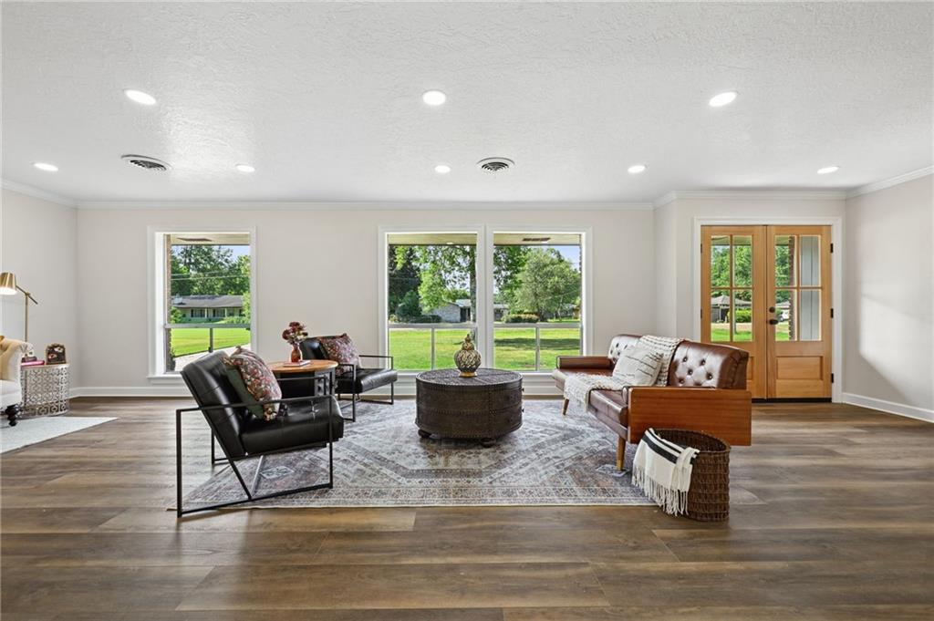 1355 OLD SETTLERS Road