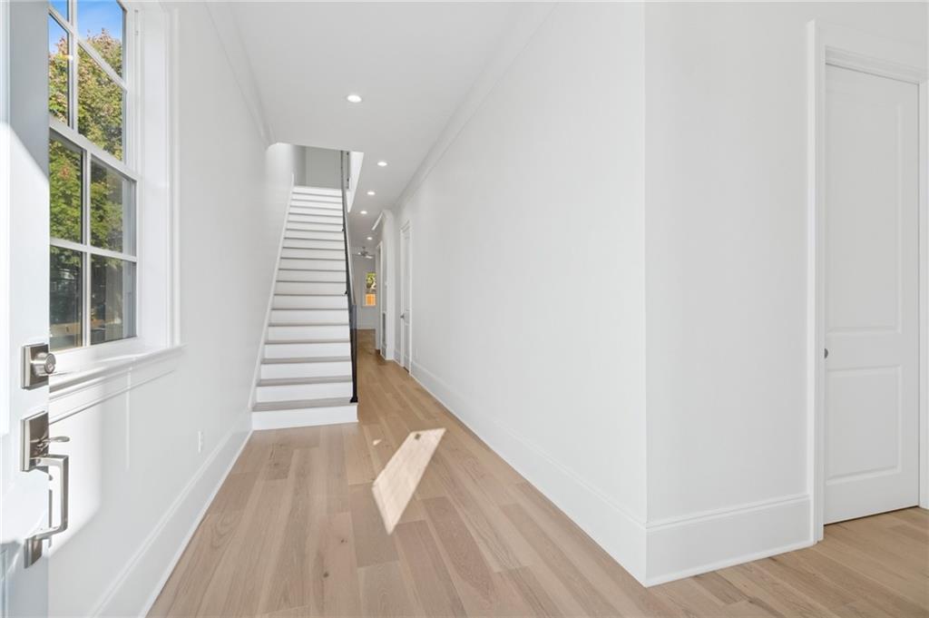 1721 CONSTANTINOPLE Street