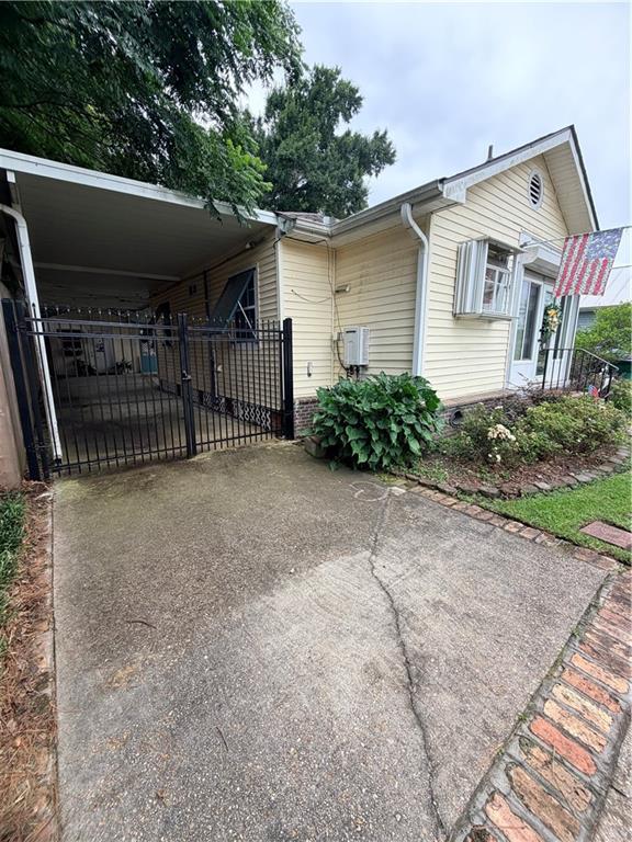 39 DAVIS Boulevard