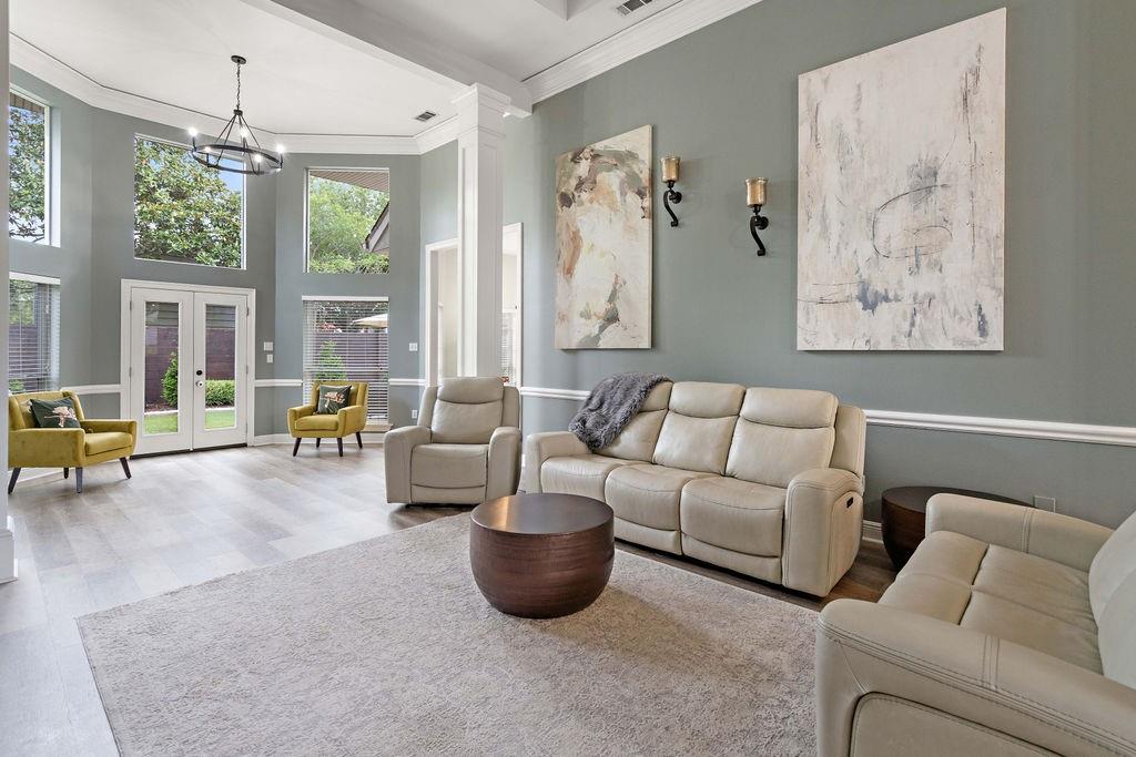 138 ACADIAN Lane