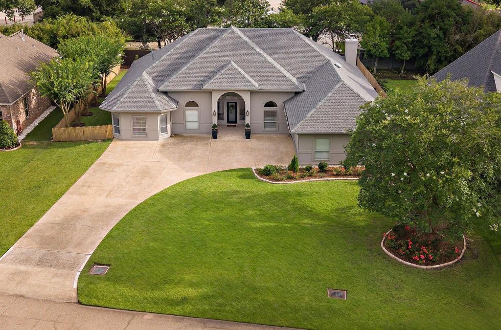 138 ACADIAN Lane