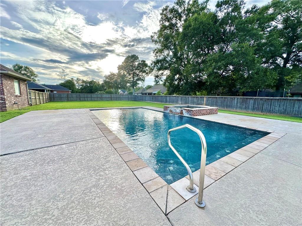 18147 LAURA LEE Drive