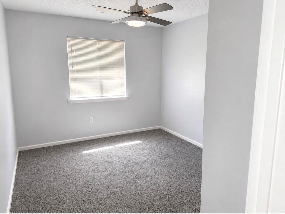 2541 VIRGINIAN COLONY Avenue