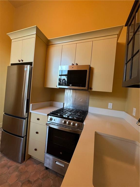 New Orleans, Louisiana 70116, United States, 1 Bedroom Bedrooms, ,1 BathroomBathrooms,Residential,Active,88018