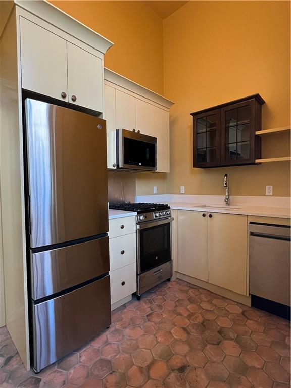New Orleans, Louisiana 70116, United States, 1 Bedroom Bedrooms, ,1 BathroomBathrooms,Residential,Active,88018
