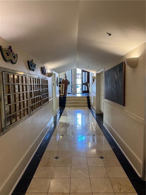 700 S PETERS Street 602-3