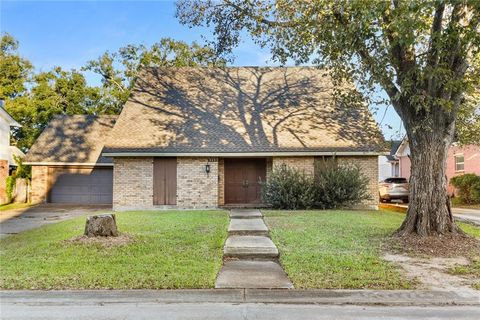 909 MARLENE Drive Gretna LA 70056