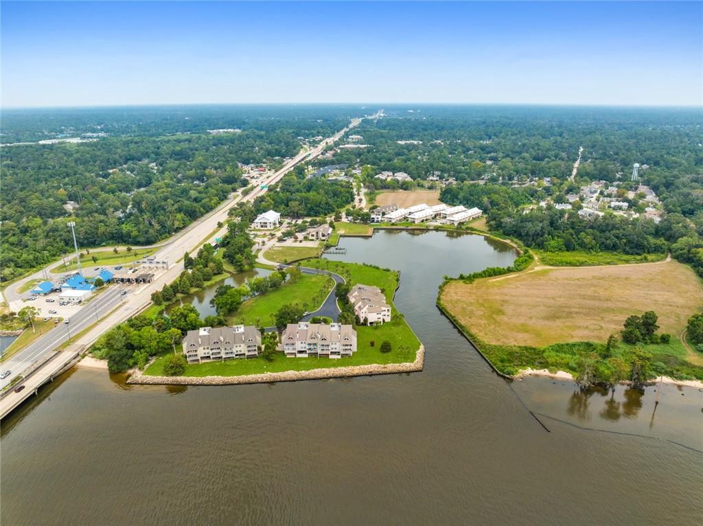 Mandeville, Louisiana 70448, United States, 3 Bedrooms Bedrooms, ,3 BathroomsBathrooms,Residential,Active,14832