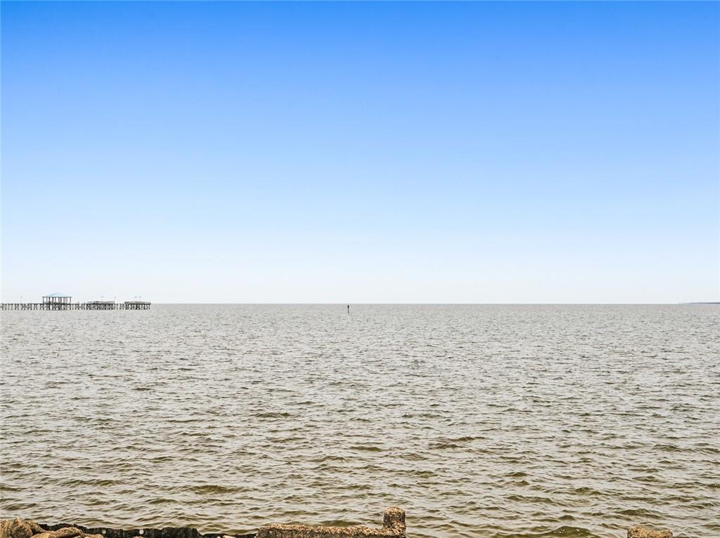 Mandeville, Louisiana 70448, United States, 3 Bedrooms Bedrooms, ,3 BathroomsBathrooms,Residential,Active,14832