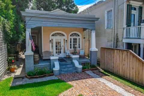 1025 GENERAL PERSHING Street New Orleans LA 70115