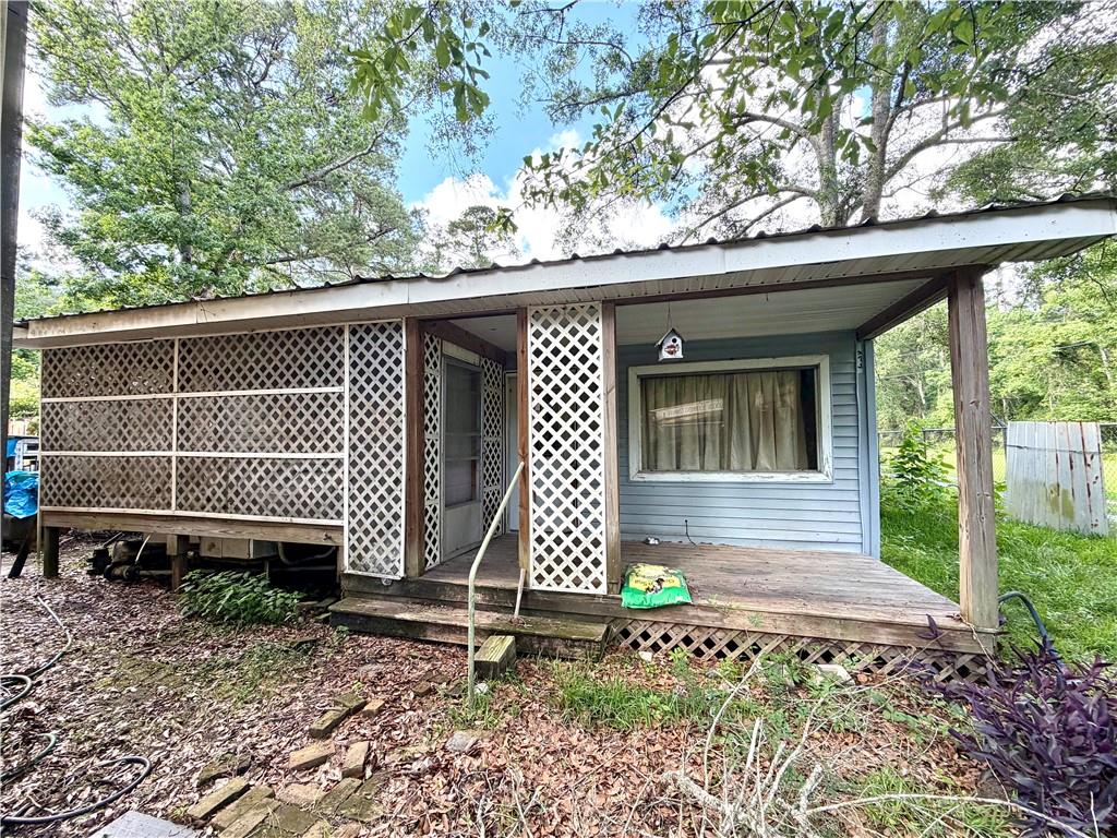 25601 HWY 190 Highway