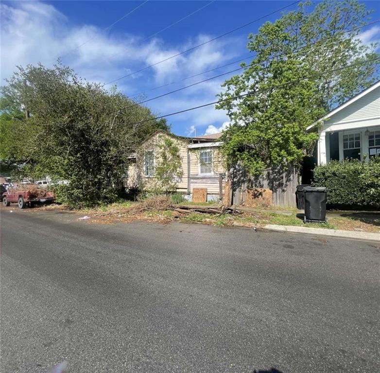 3732-3734 S GALVEZ Street