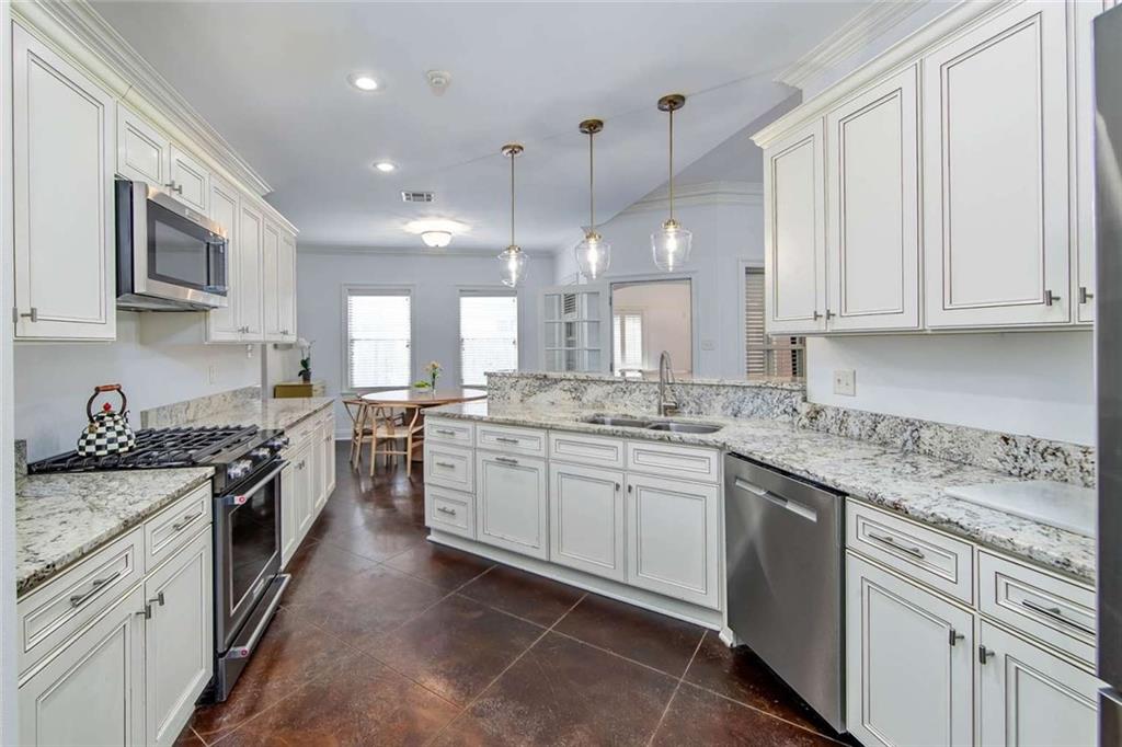 135 BAYOU LAFOURCHE Drive