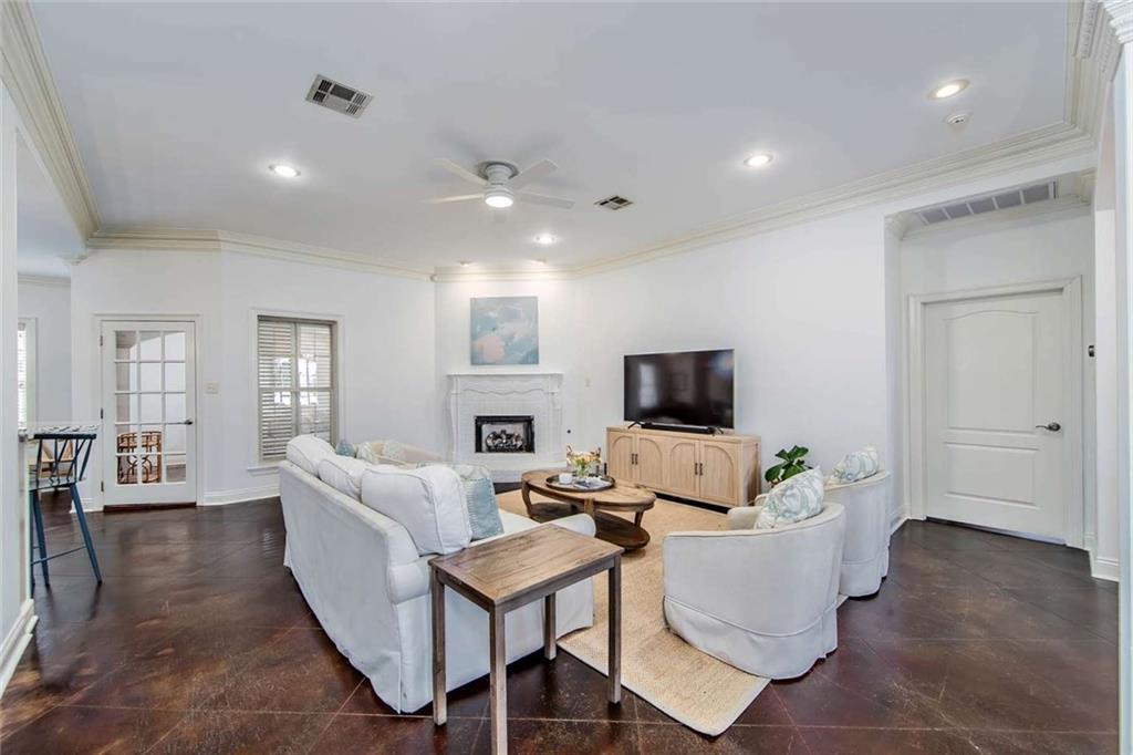 135 BAYOU LAFOURCHE Drive