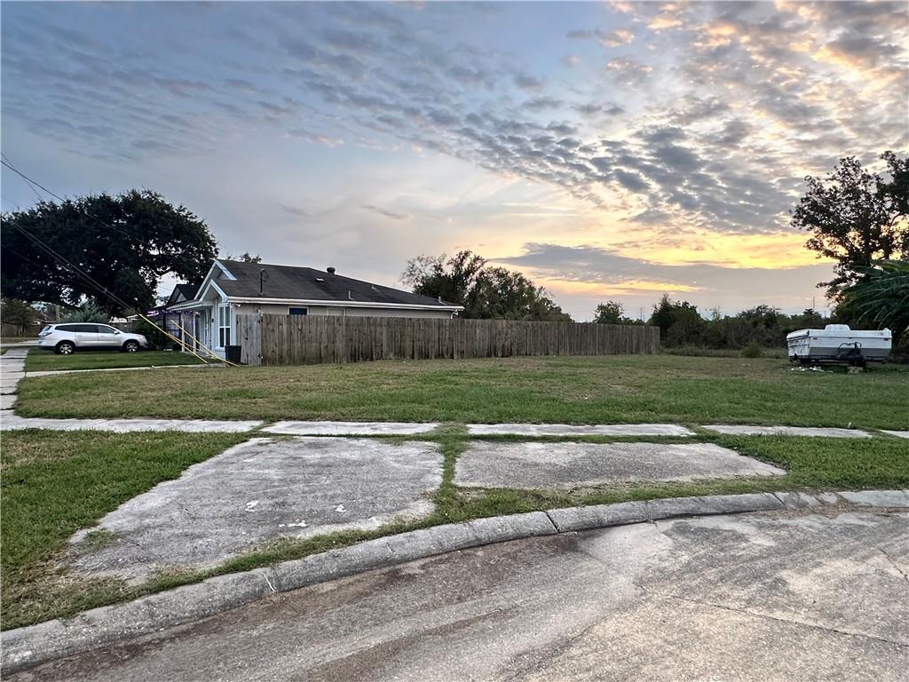 2605 SHANNON Drive