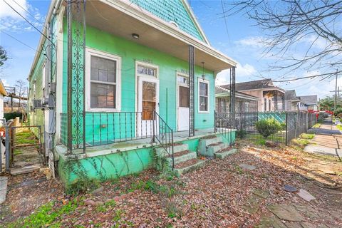 1925 FERN Street New Orleans LA 70118
