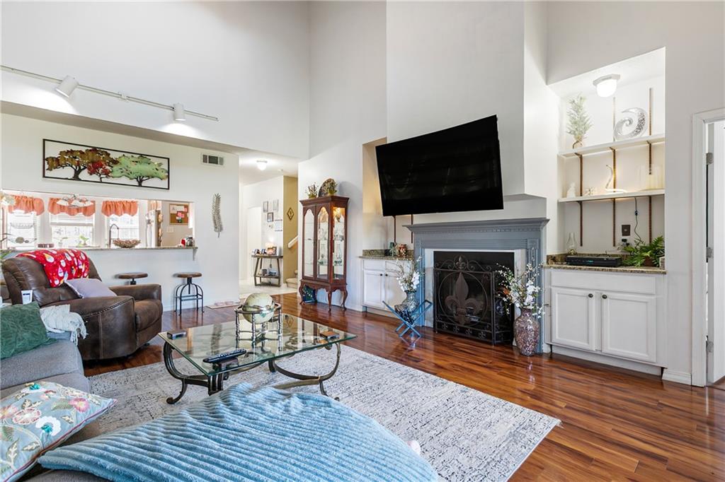 73 LAKE LYNN Drive 73