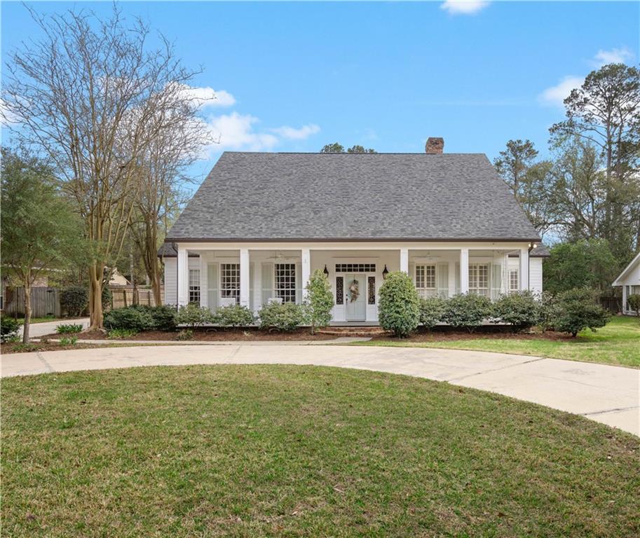 554 BEAU CHENE Drive