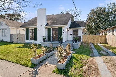 3838 CLEMATIS Street New Orleans LA 70122