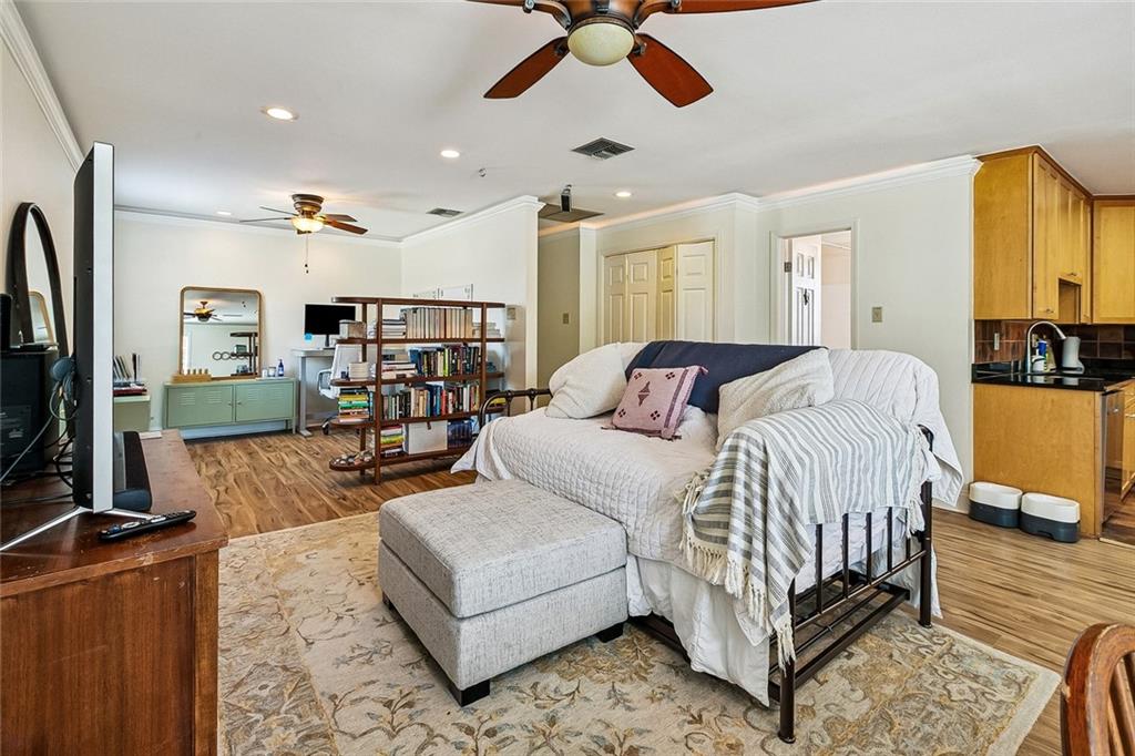 520 ROSEWOOD Drive