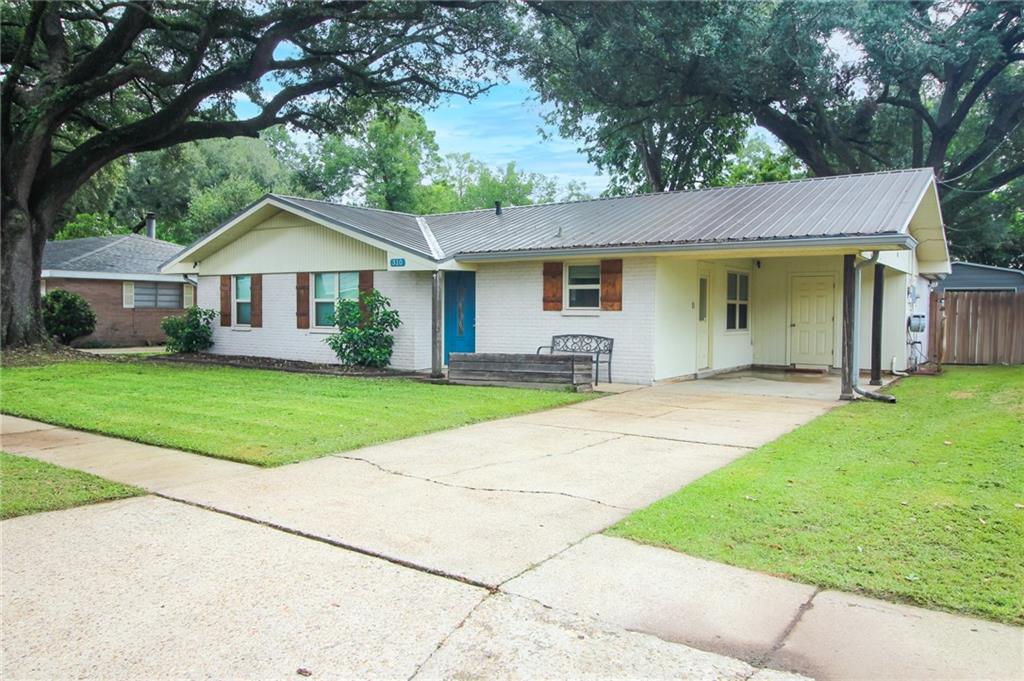 Photo 2 of 18 of 310 N MILLET Avenue house