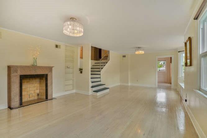 419 W WILLIAM DAVID Parkway