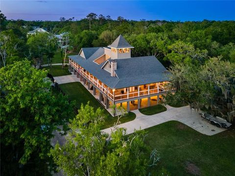 115 HOLLY Street Mandeville LA 70448