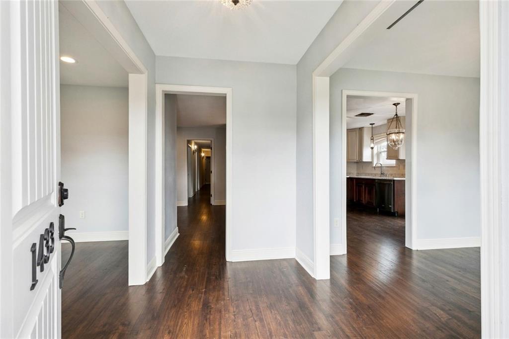 1433 POINSETTIA Street