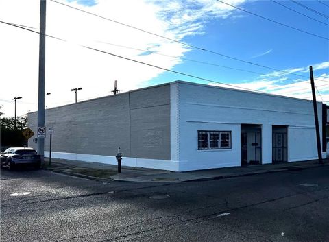 7200 WASHINGTON Avenue New Orleans LA 70125