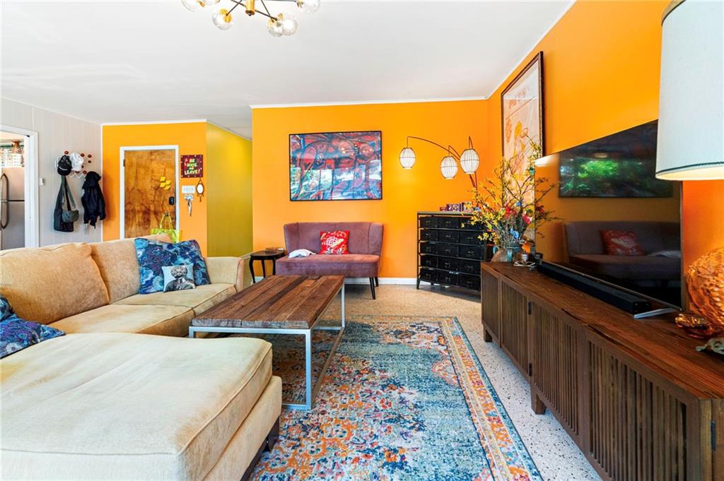 529 OAKLAWN Drive