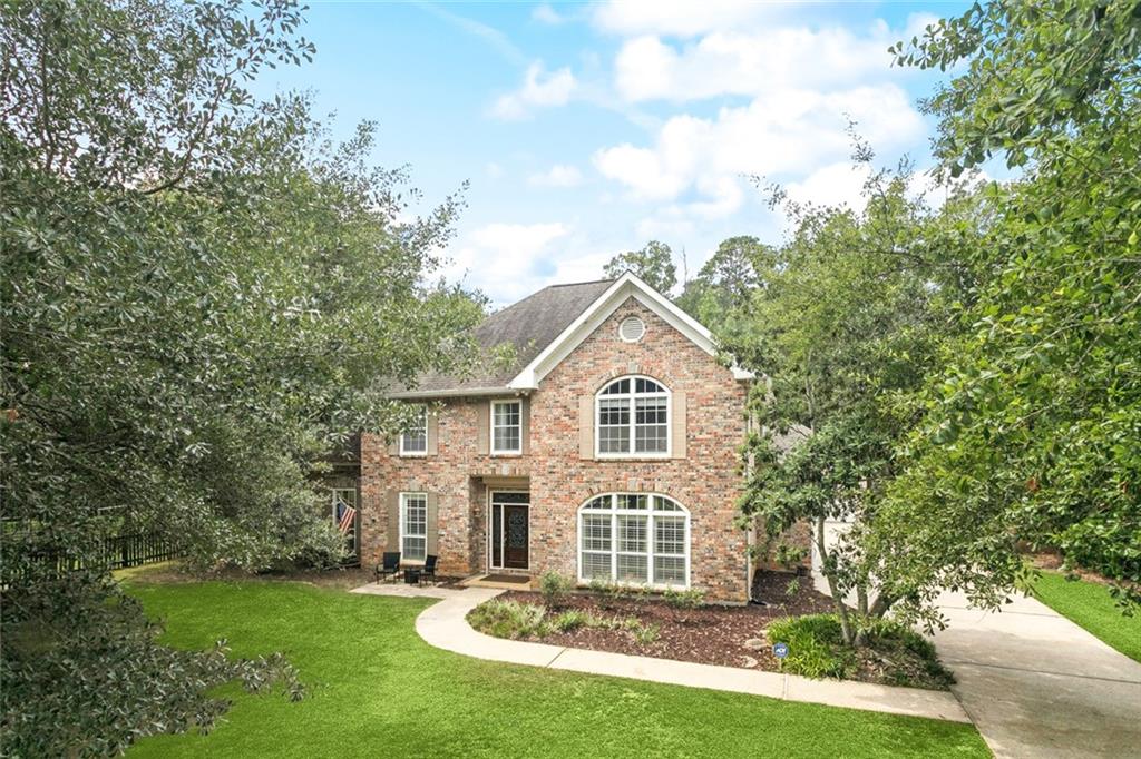 127 DELOAKS Road