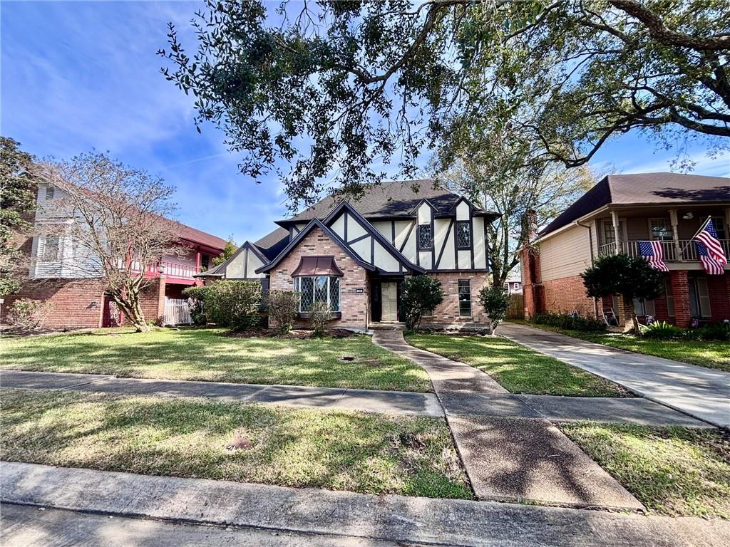 46 YELLOWSTONE Drive