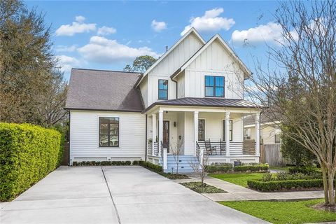 Photo of 5421 MILNE Boulevard, New Orleans, LA 70124 (MLS # 2545800)