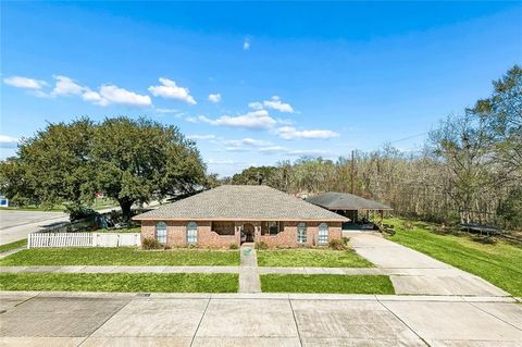 Photo of 2201 BOBOLINK Drive, St. Bernard, LA 70085 (MLS # 2544940)