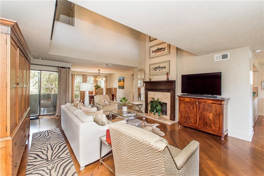 100 TCHEFUNCTE OAKS Drive 100