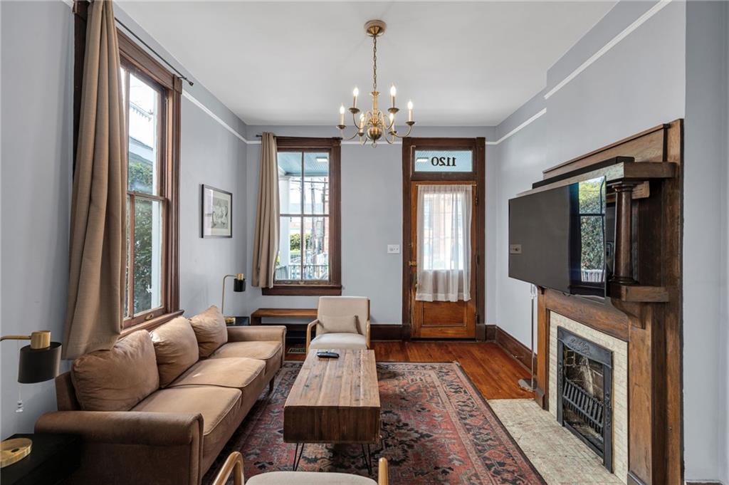 1118 20 MILAN Street