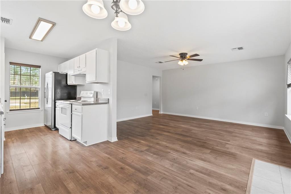 4165 DAUPHINE Street