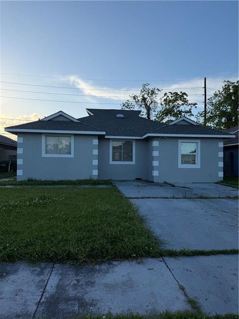 Photo of 2541 VIRGINIAN COLONY Avenue, La Place, LA 70068 (MLS # 2553767)